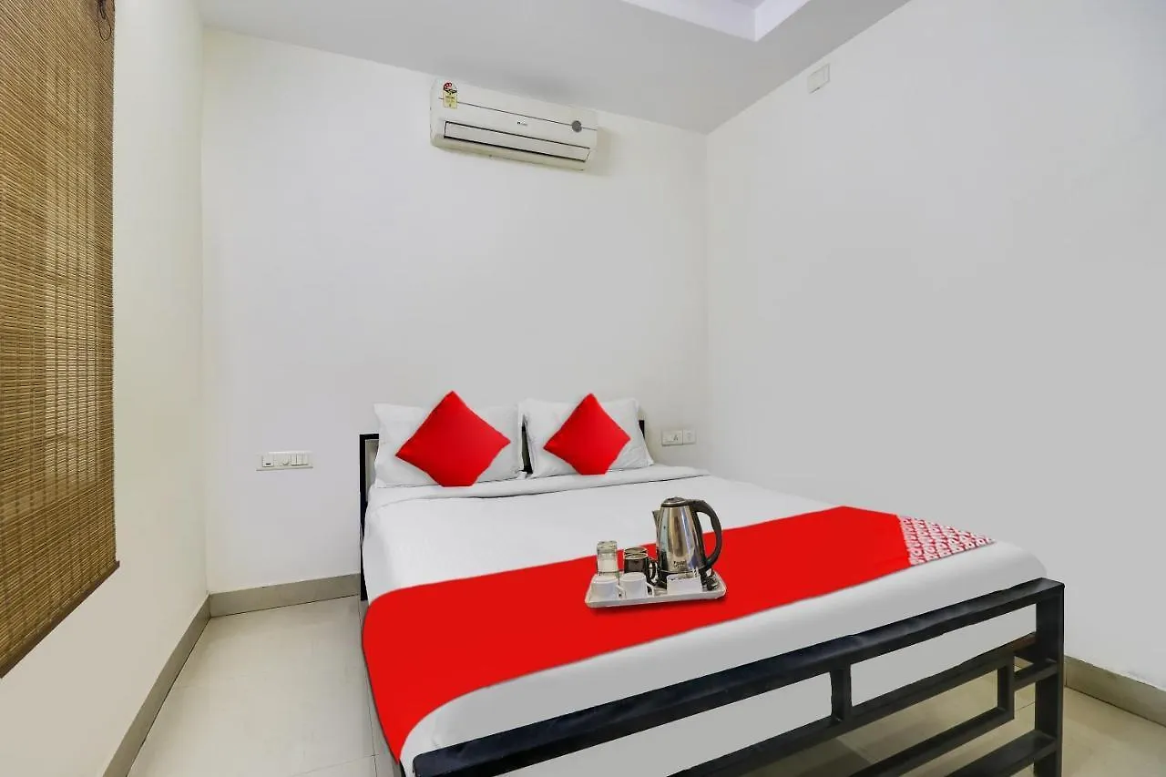 ***  Oyo The Safe Hotels Kochi India
