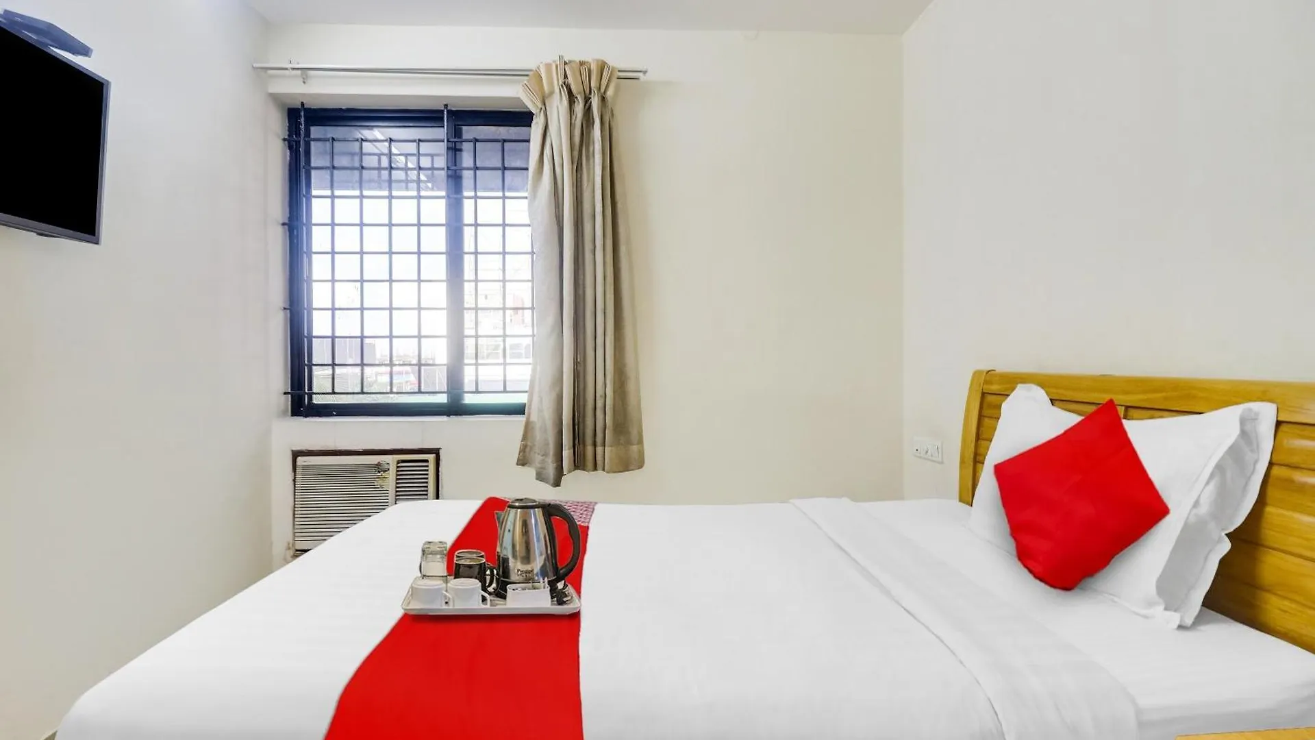 Oyo The Safe Hotels Kochi 3*,  India