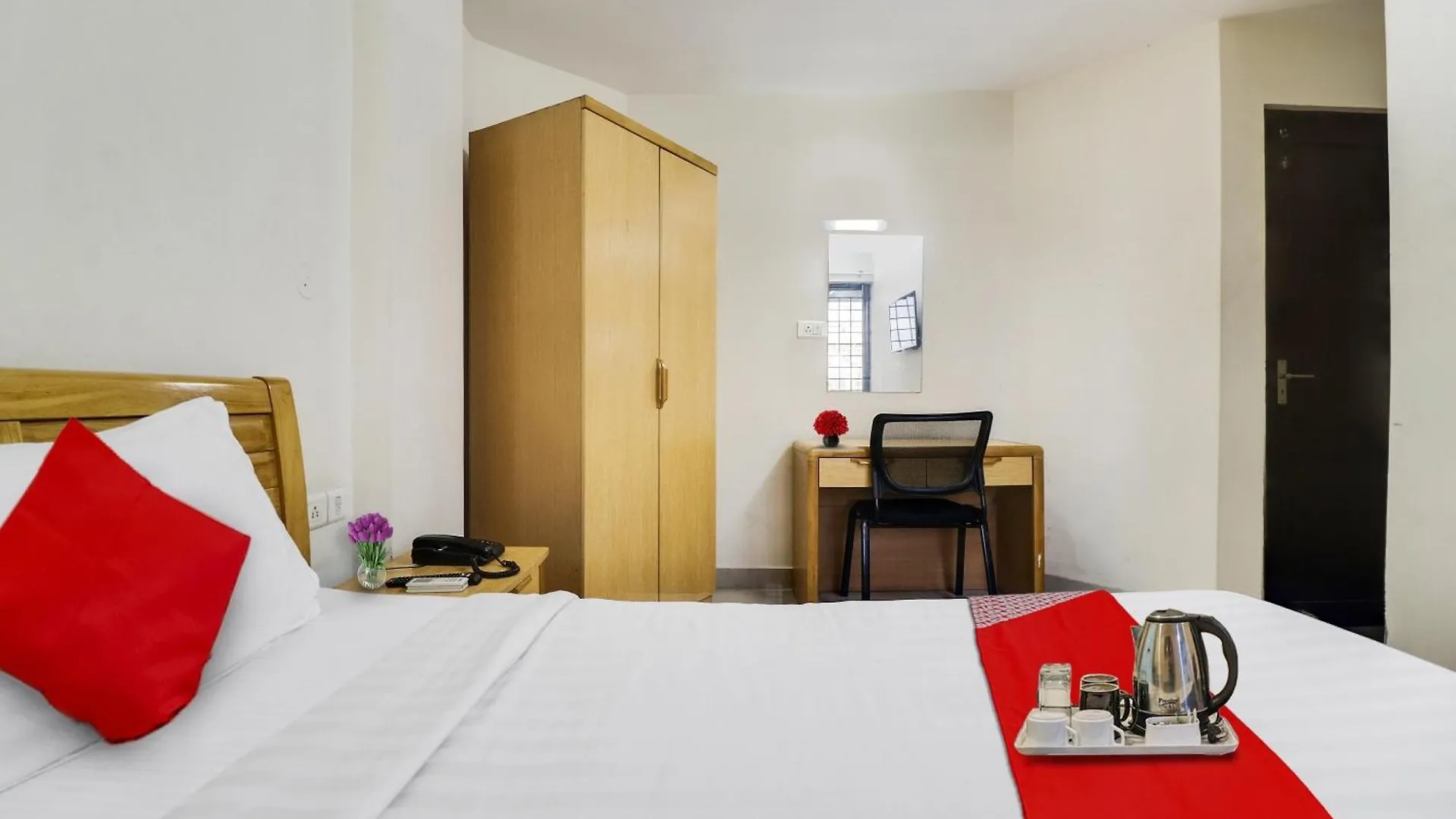 ***  Oyo The Safe Hotels Kochi India